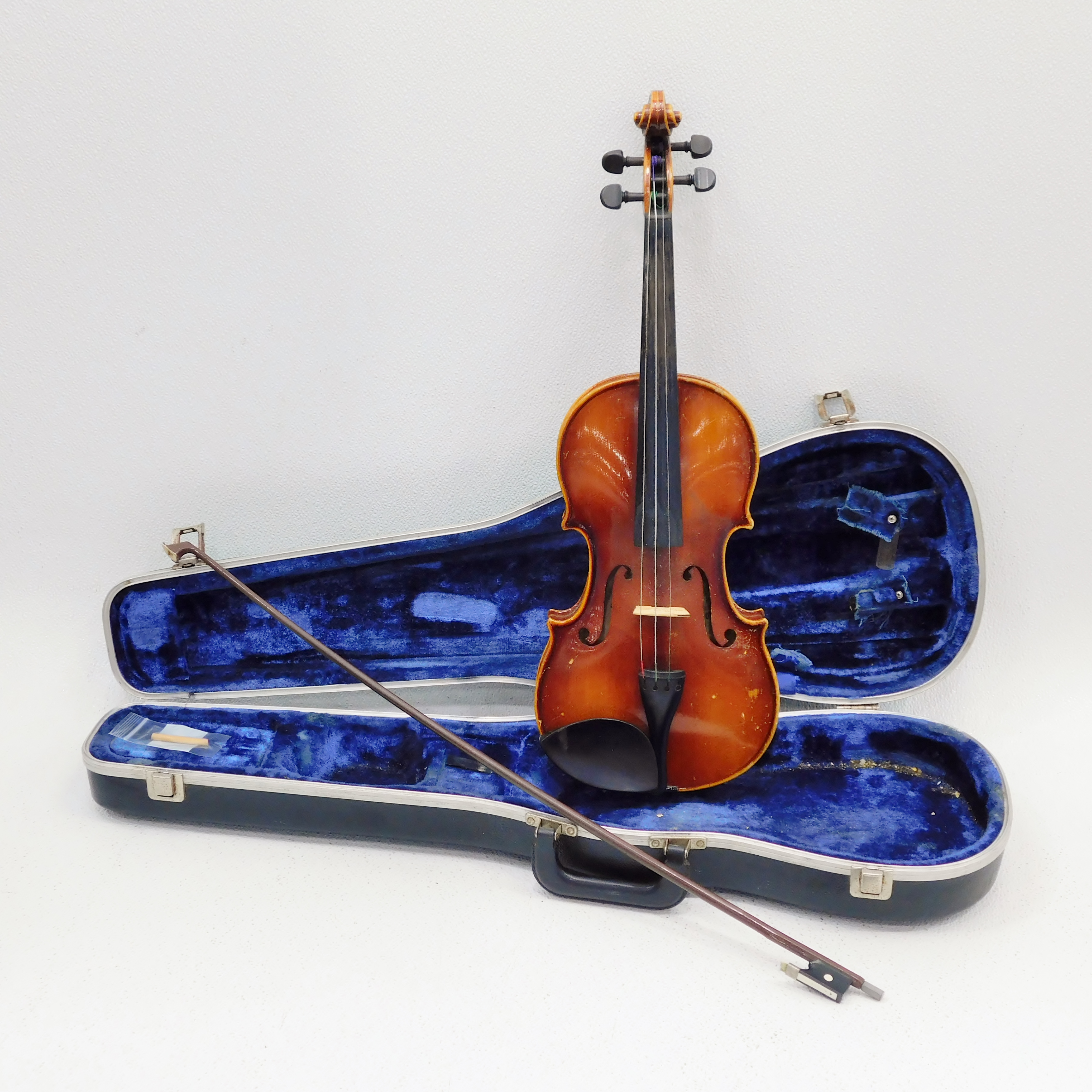 ドイツ製ハンドメイドバイオリン　E.R. Pfretzschner
