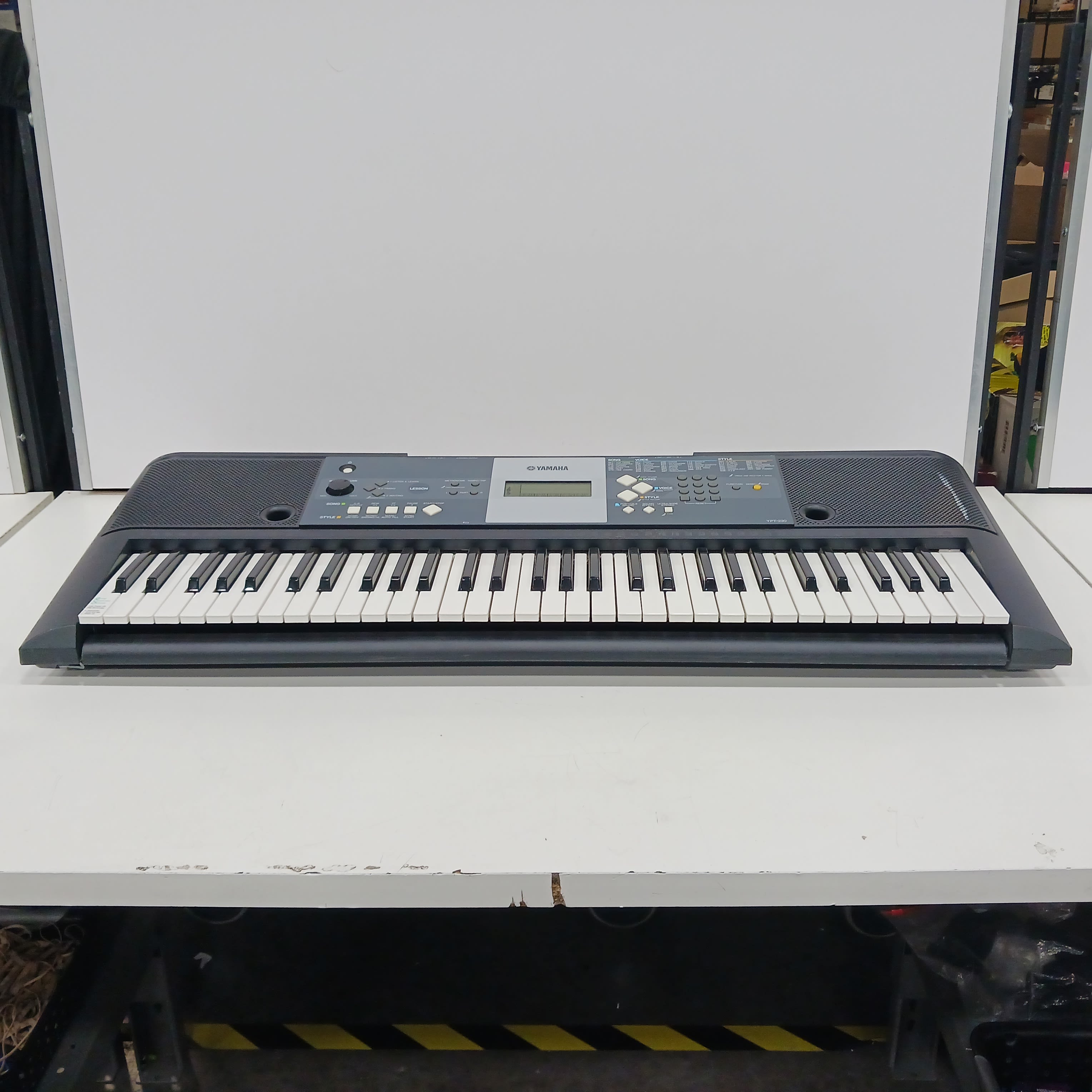 Buy the Yamaha YPT230 Electronic Keyboard GoodwillFinds