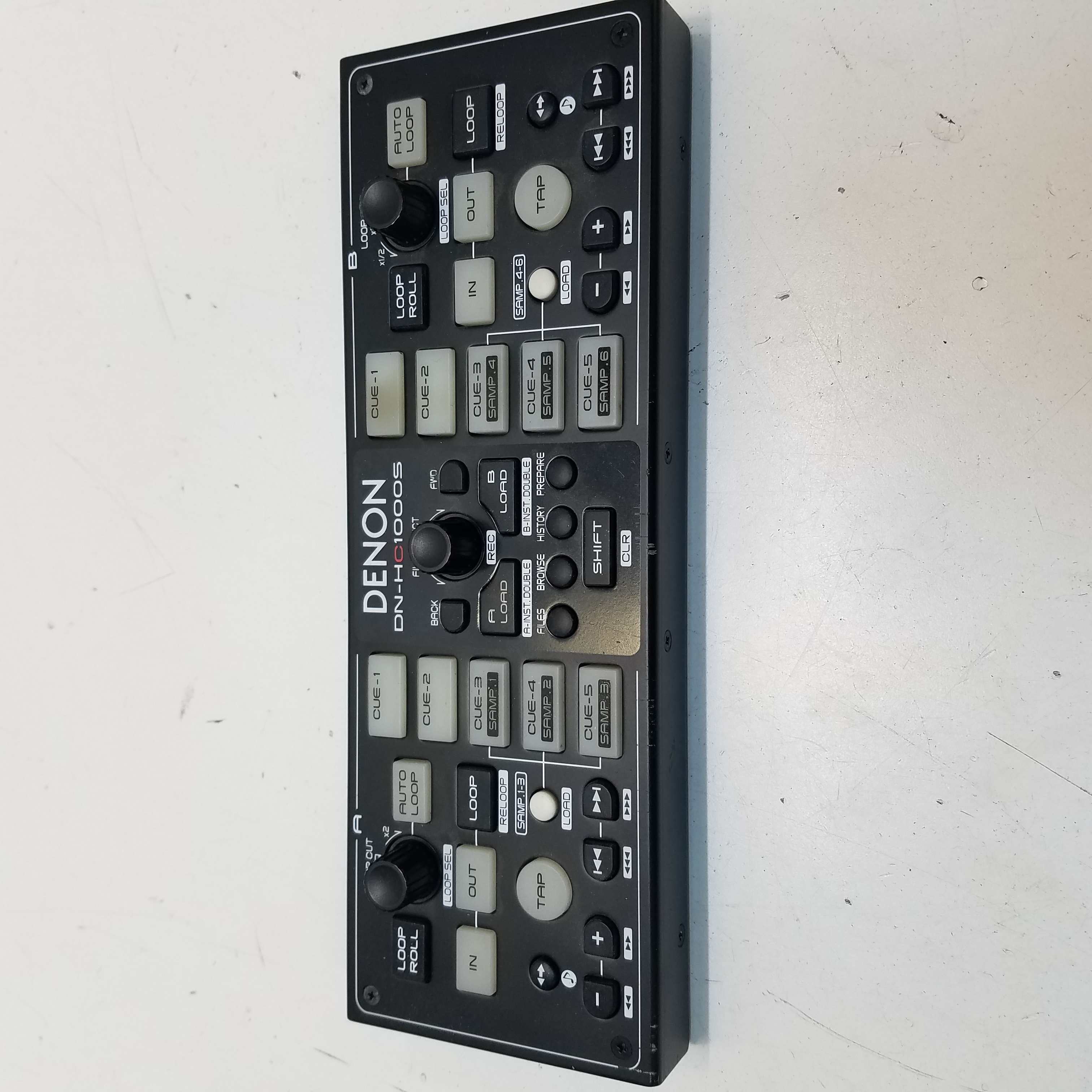 Buy the Denon DJ DN-HC1000S Serato Scratch Live Sub Controller
