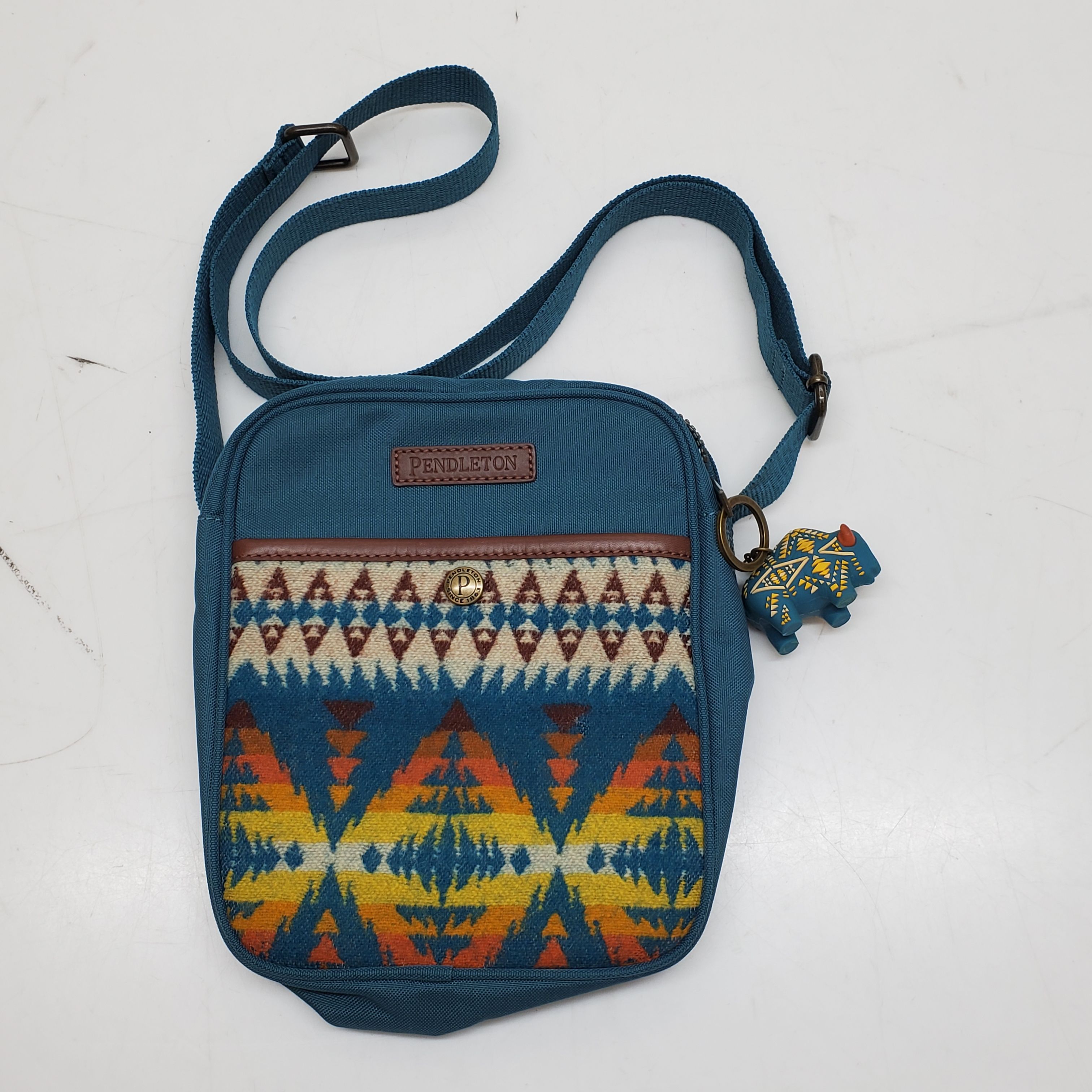 Buy the Pendleton Summit Peak Cross Body Satchel | GoodwillFinds