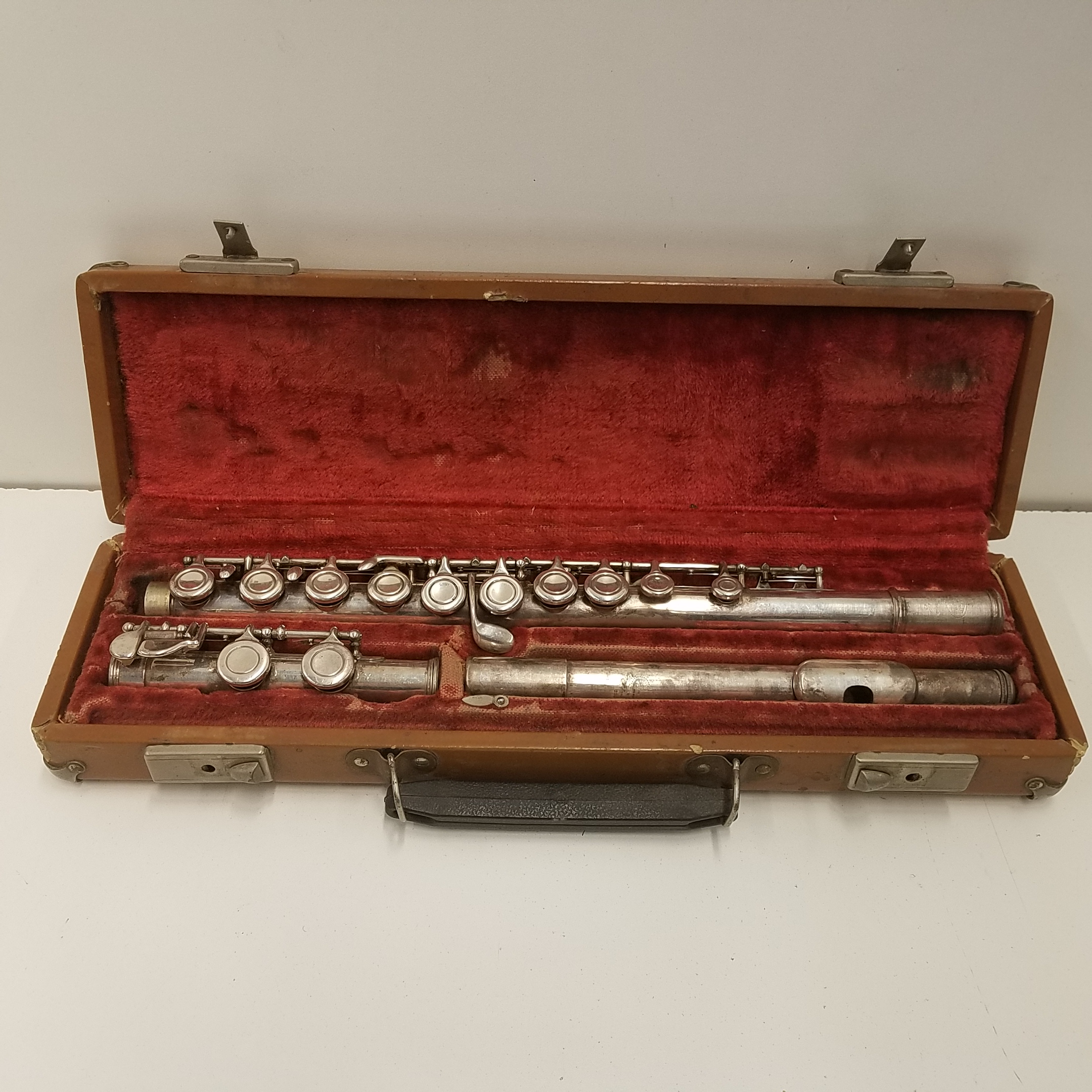 Buy the Vintage Buffet Crampon Paris Cooper Scale Flute with Case