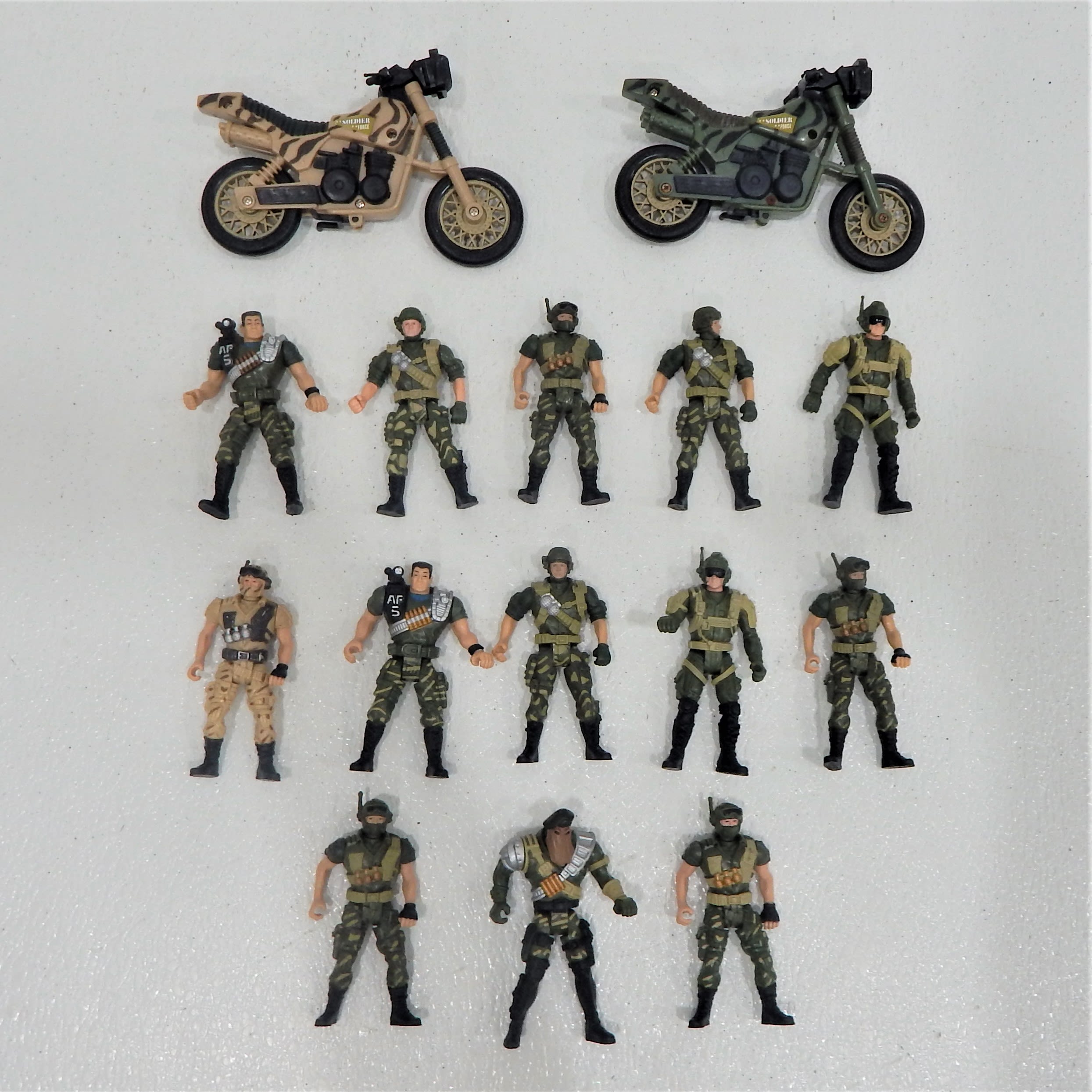Figurine soldat Force 9