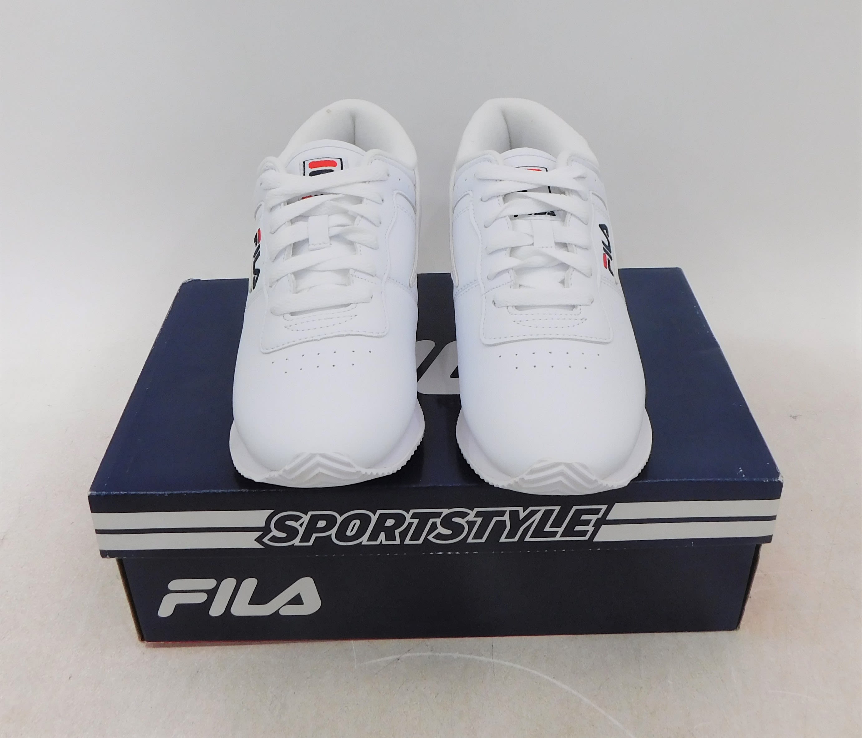 Buy the Fila Machu Women's Shoe Size 10 | GoodwillFinds