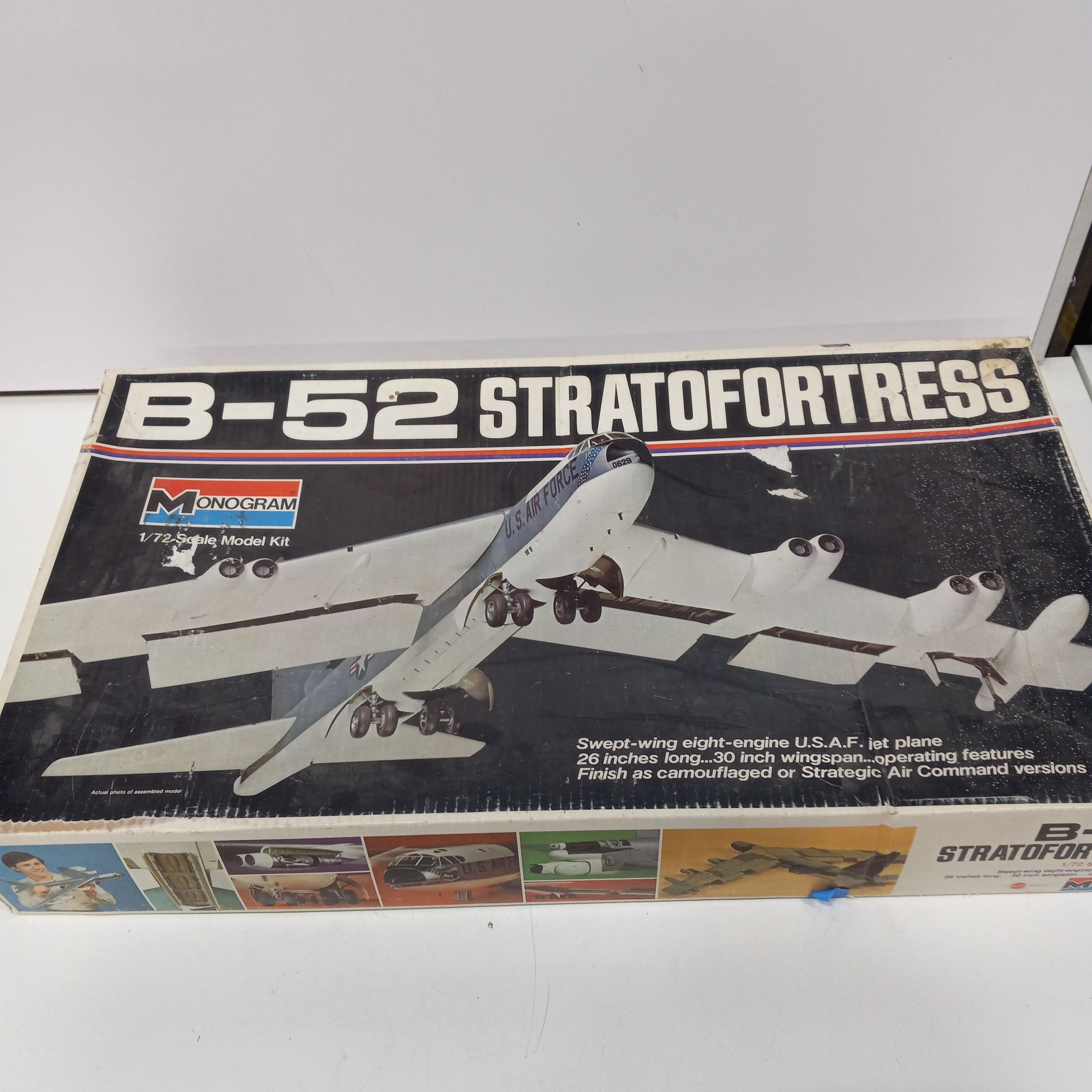 Buy the Monogram B-52 Stratofortress 1:72 Model Kit | GoodwillFinds