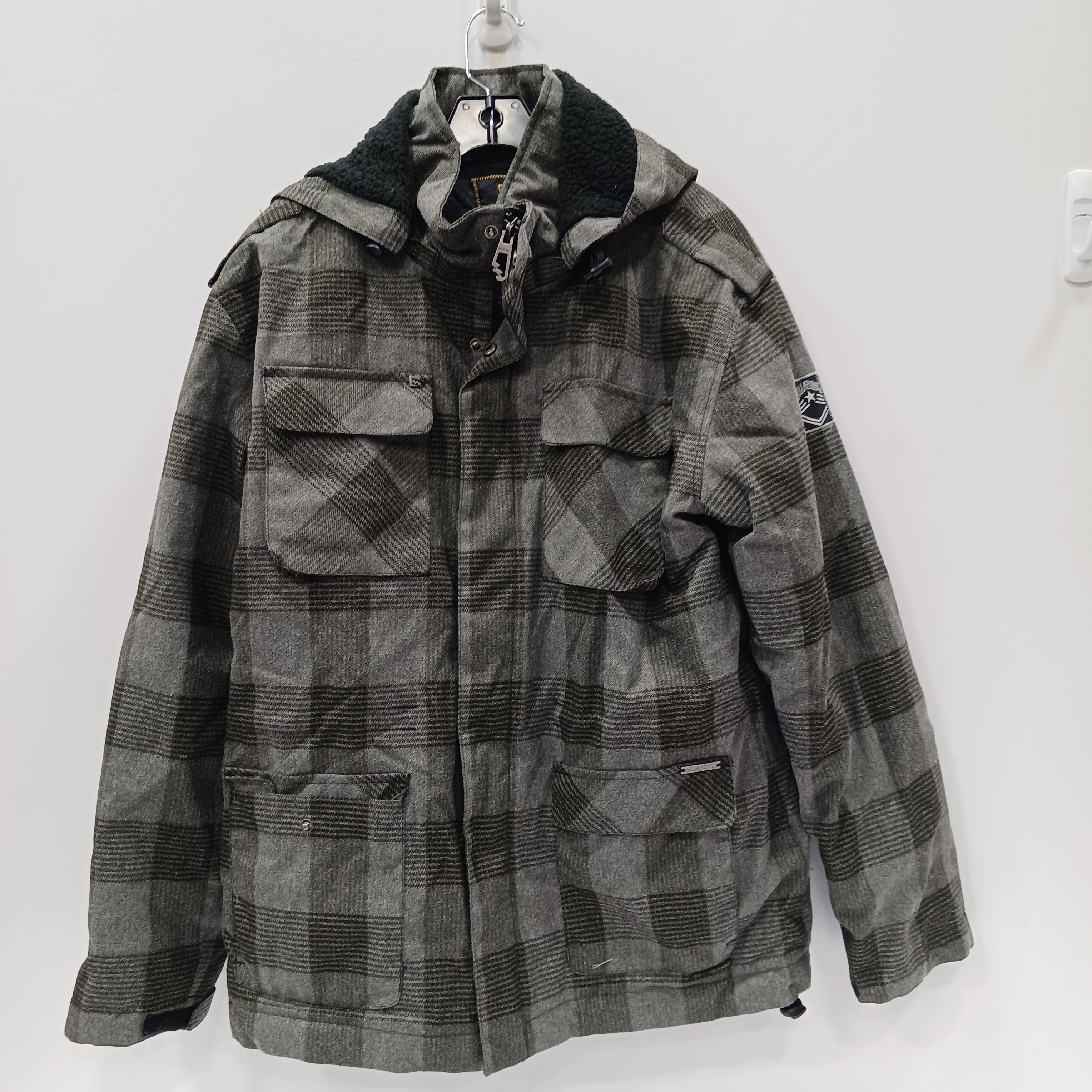 Buy the Billa Bong Men's Gray Plaid Winter Jacket Size M | GoodwillFinds