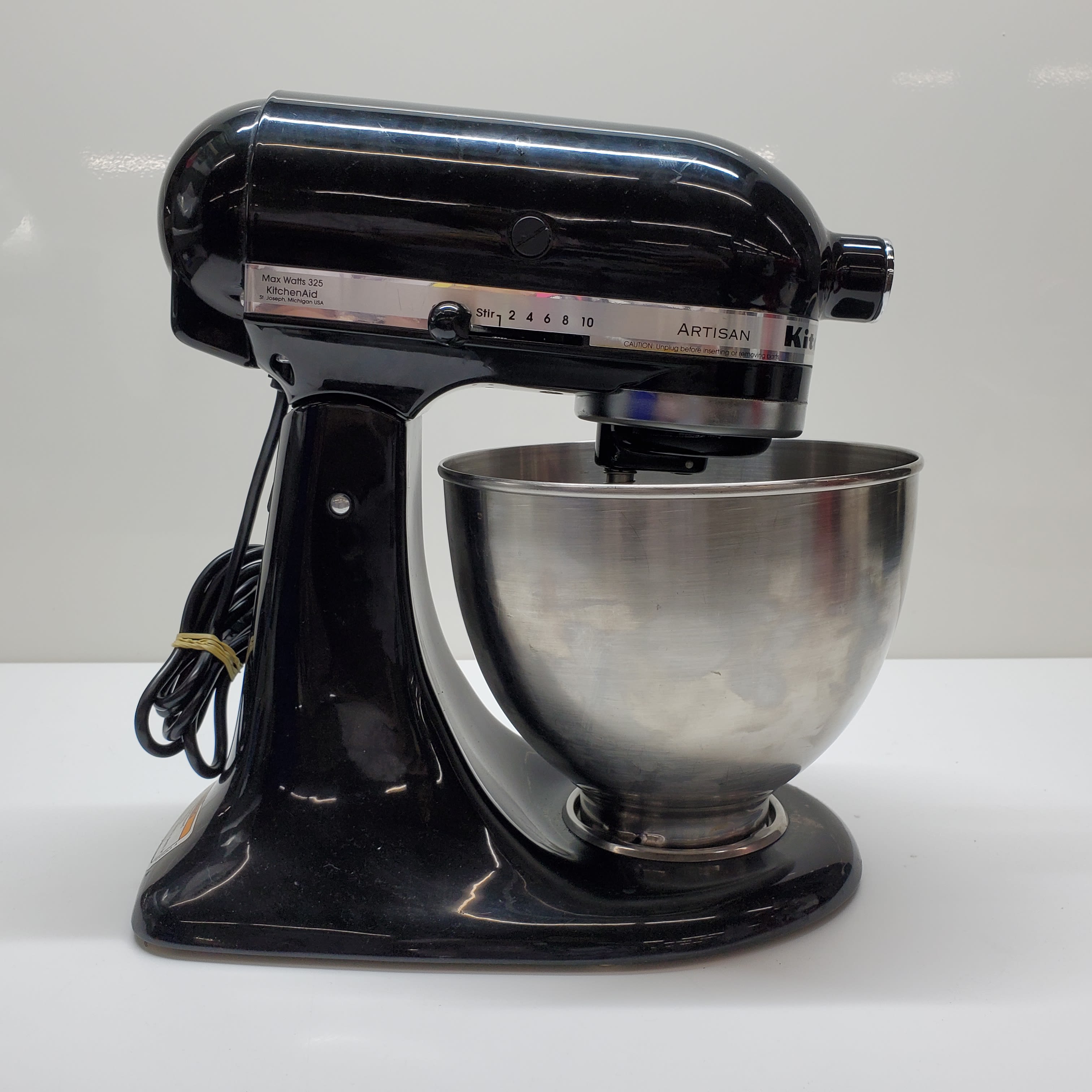 KitchenAid KSM150PSOB Artisan Onyx Black 5-Quart Tilt-Head Stand