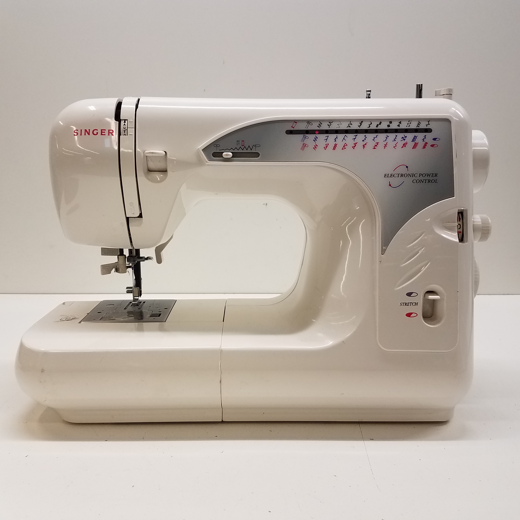 Buy the Singer Electronic Control Model 2662 Sewing Machine GoodwillFinds