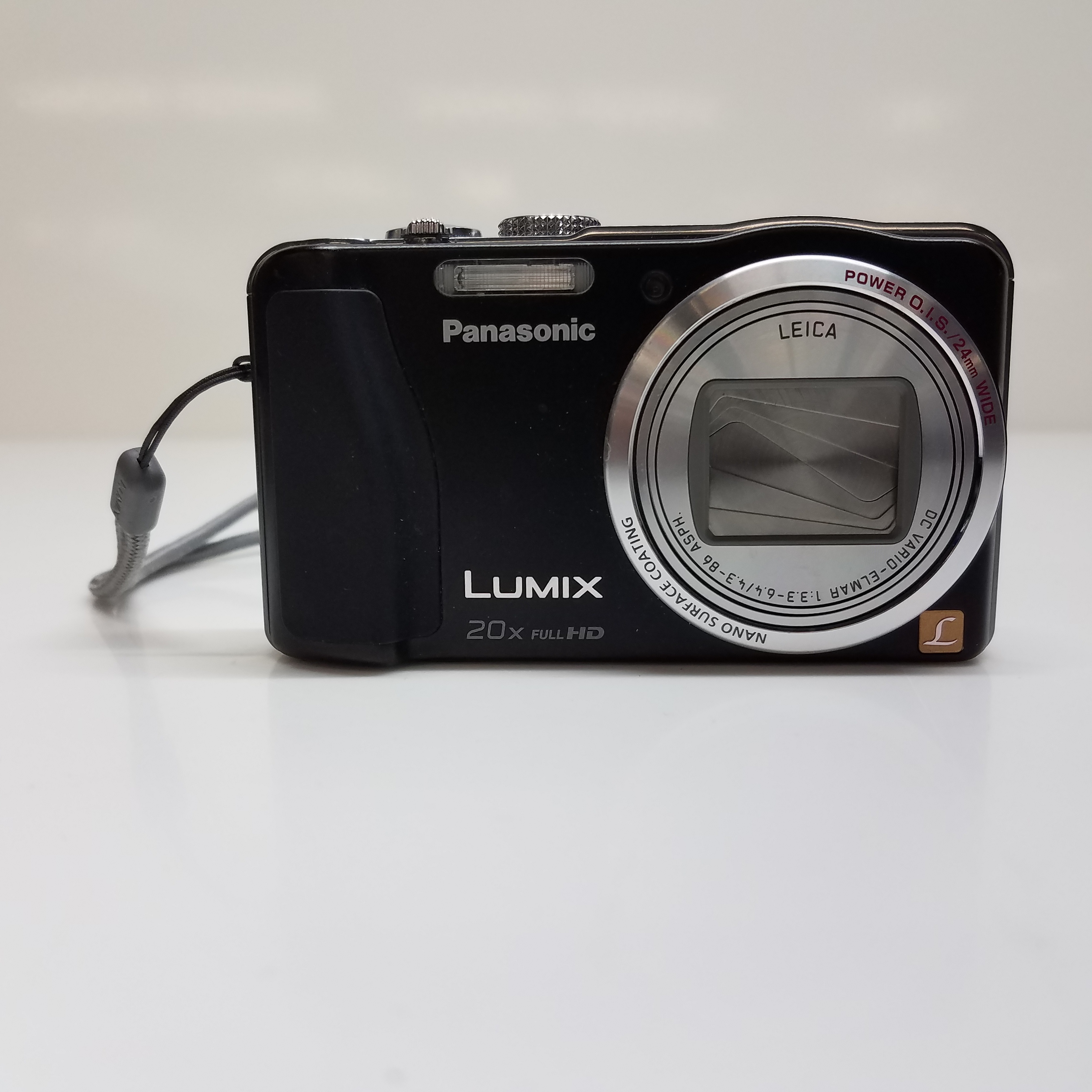 Buy the Lumix Panasonic dmc-zs19 with case | GoodwillFinds