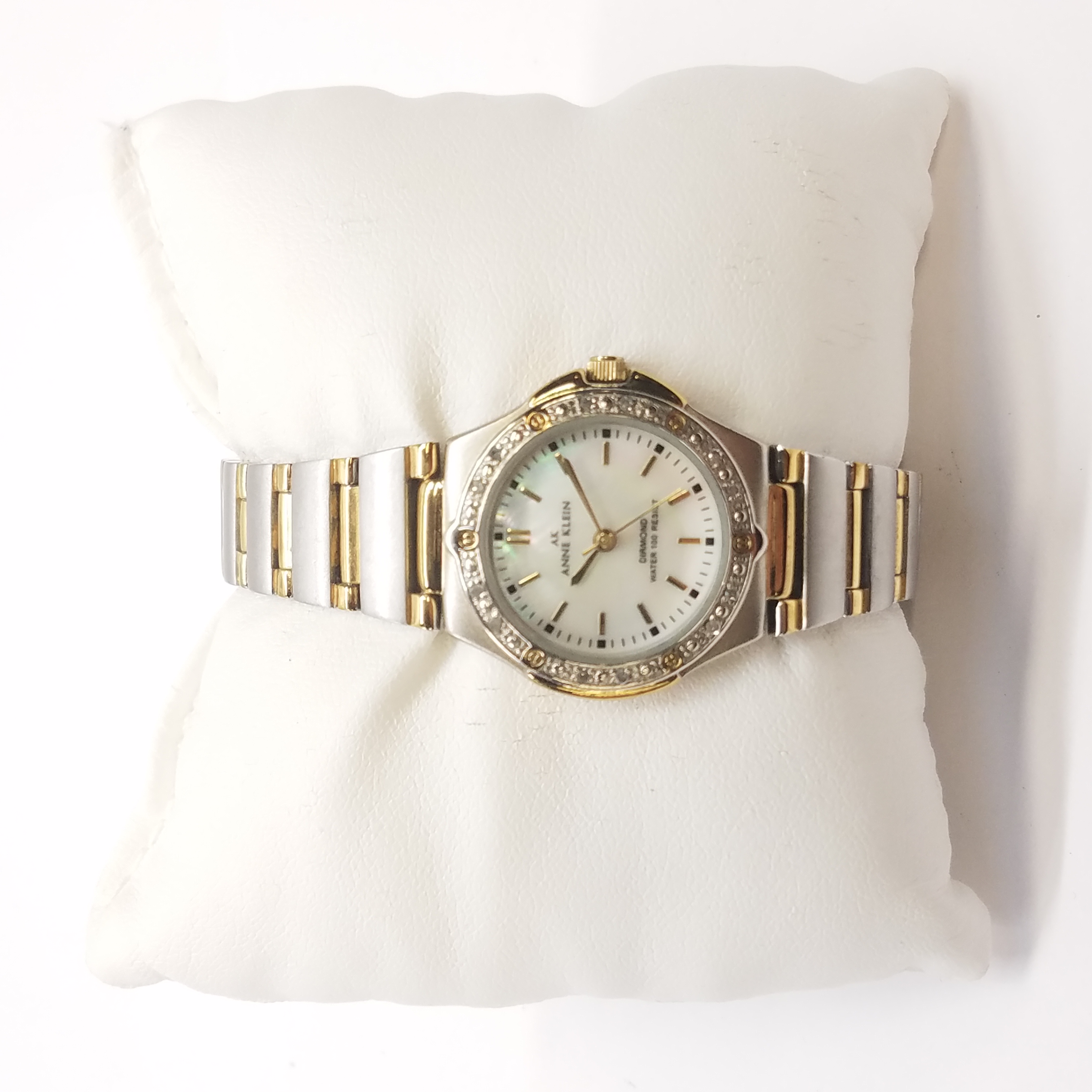 Anne klein diamond deals watch y121e