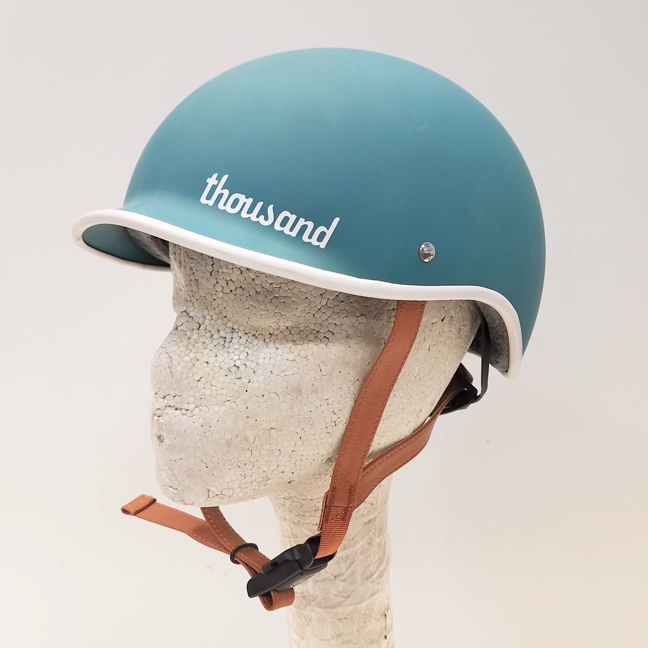 Thousand helmet 2024 coastal blue