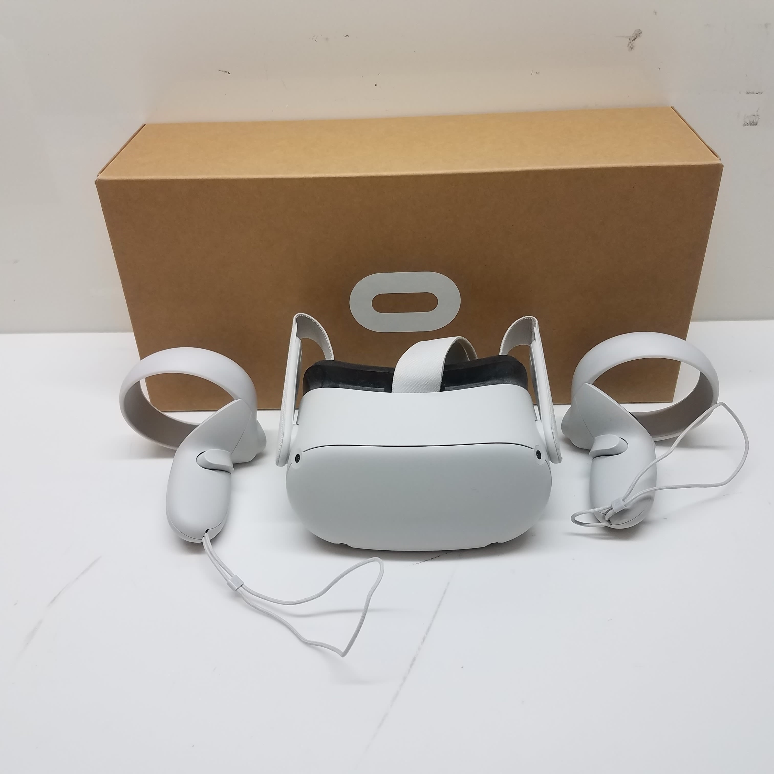 Buy the Meta Oculus Quest 2 64GB Standalone VR Headset - White 