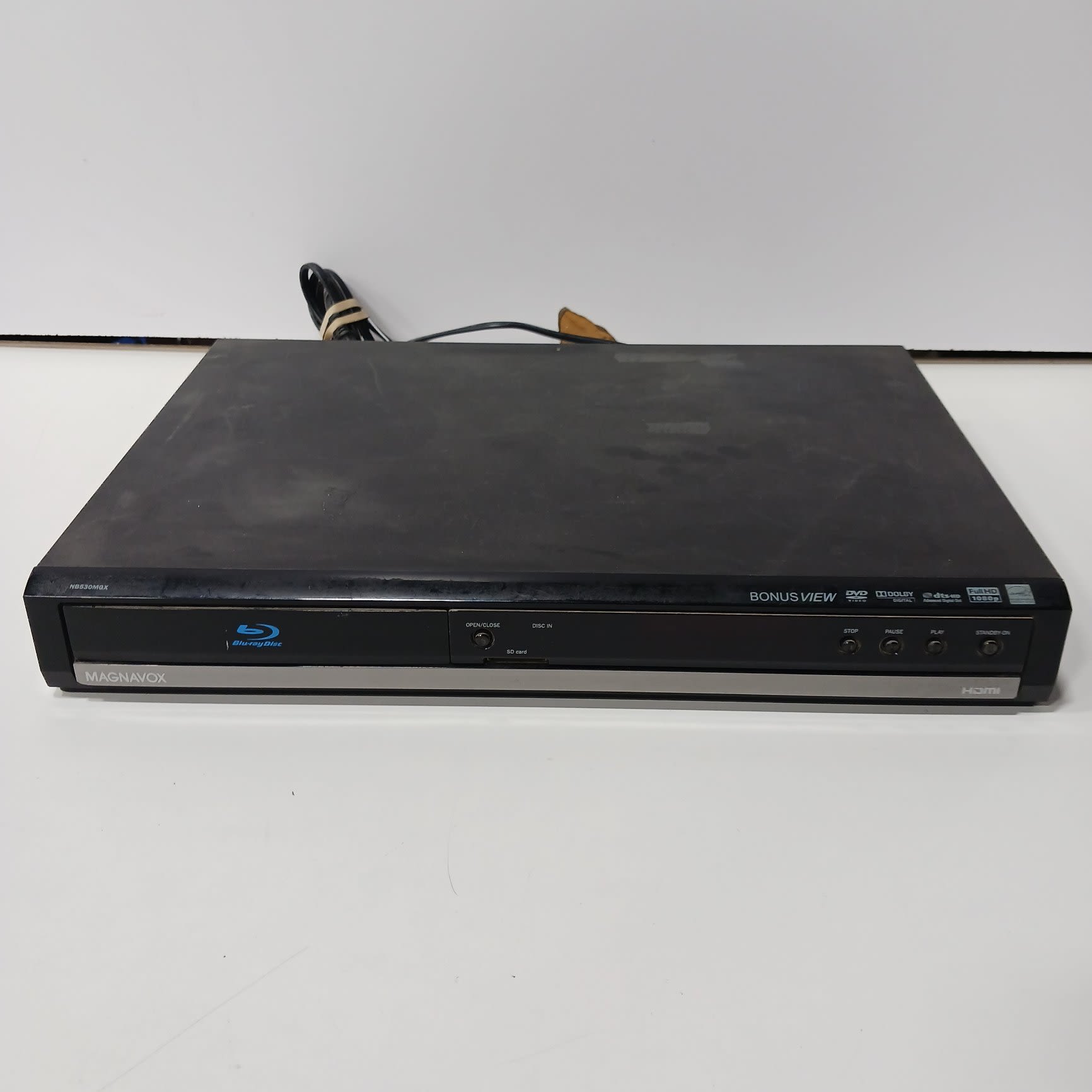 Buy the Magnavox Blu-Ray DVD Player Model NB530MGX | GoodwillFinds