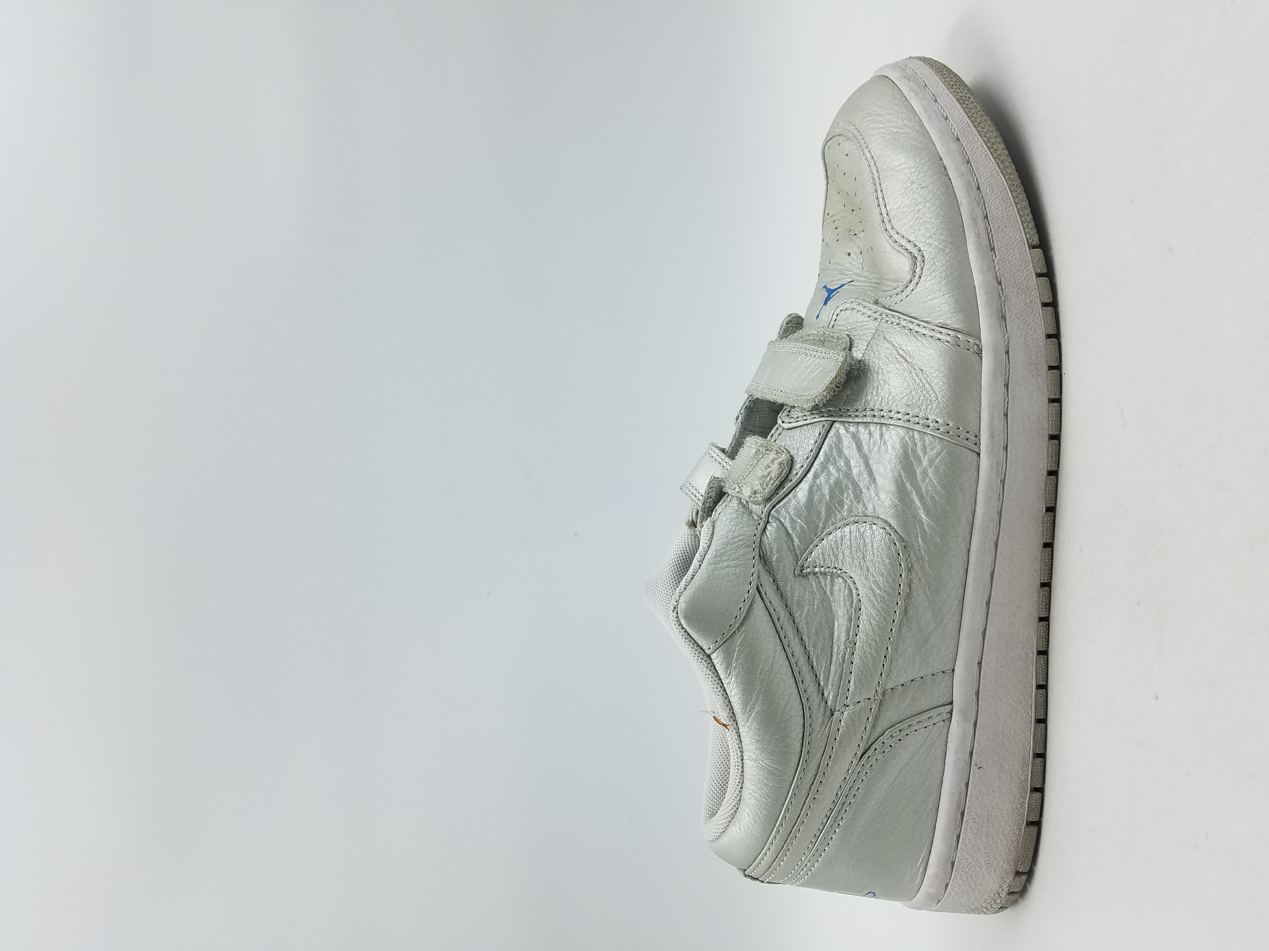 Buy the Air Jordan 1 Low Velcro Silver Men's 9.5 COA | GoodwillFinds