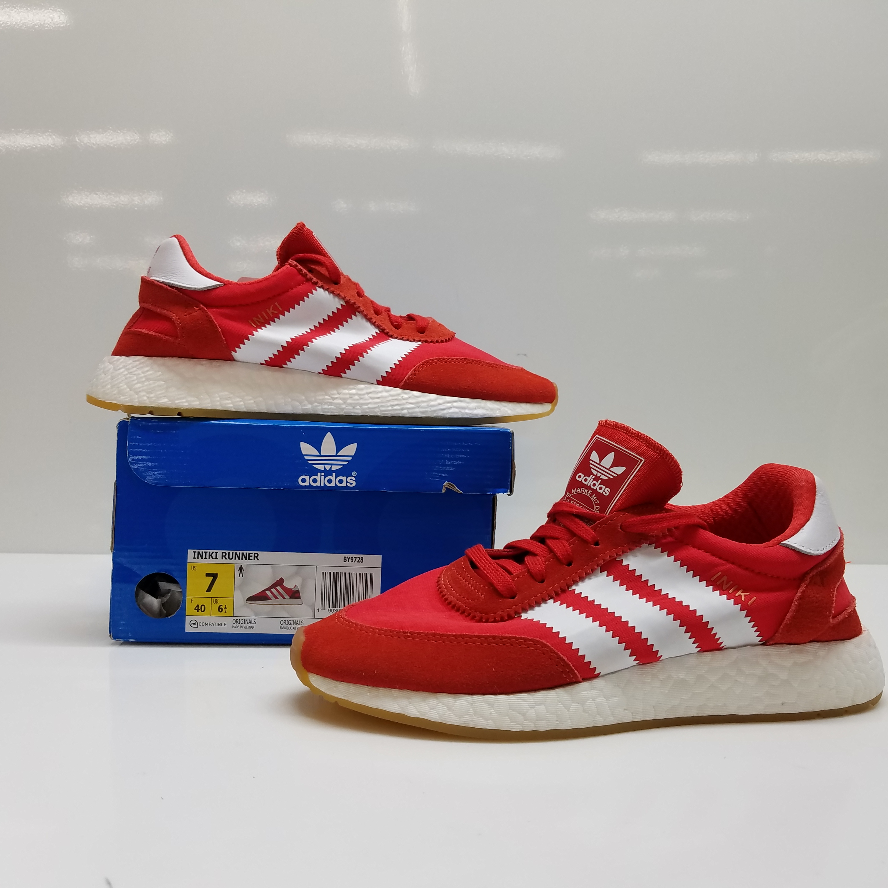 dígito dorado Persona enferma Buy the MENS ADIDAS INIKI RUNNER RED/WHITE BY9728 W/ BOX | GoodwillFinds